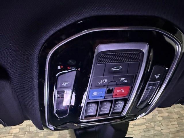 2023 Jeep Grand Cherokee L Overland