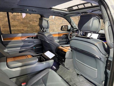 2022 Jeep Grand Wagoneer Series III