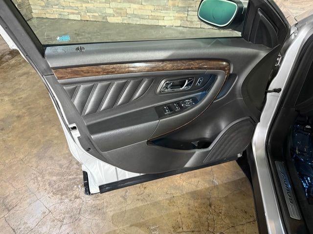 2017 Ford Taurus Limited