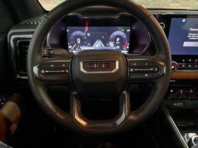 2024 GMC Canyon AT4