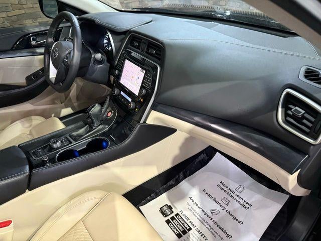 2022 Nissan Maxima Platinum
