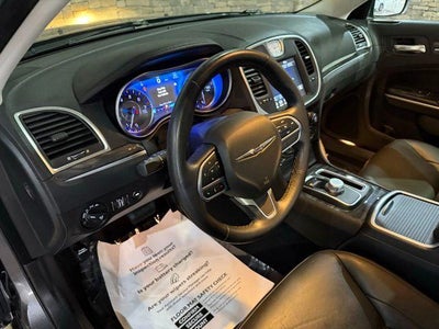 2021 Chrysler 300 Touring L