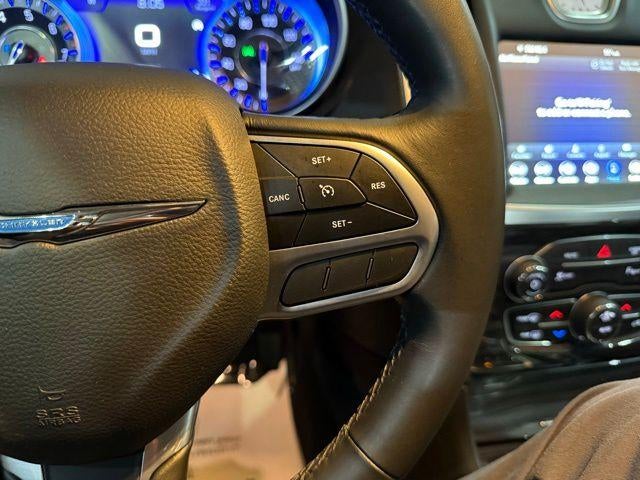 2021 Chrysler 300 Touring L