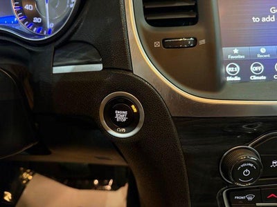 2021 Chrysler 300 Touring L