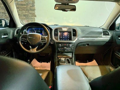 2021 Chrysler 300 Touring L
