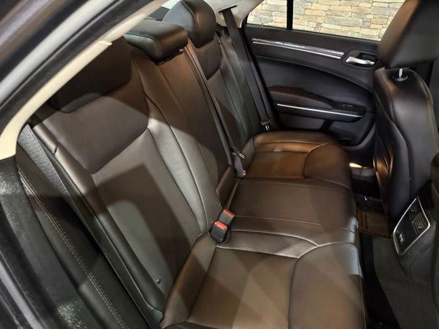 2021 Chrysler 300 Touring L