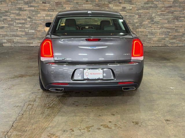2021 Chrysler 300 Touring L