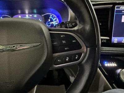 2022 Chrysler Pacifica Hybrid Touring L
