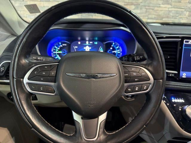 2022 Chrysler Pacifica Hybrid Touring L