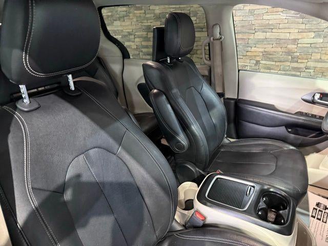 2022 Chrysler Pacifica Hybrid Touring L