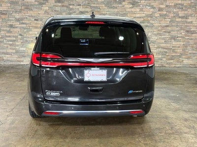 2022 Chrysler Pacifica Hybrid Touring L