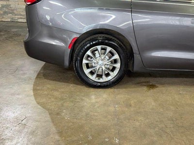 2021 Chrysler Pacifica Touring L