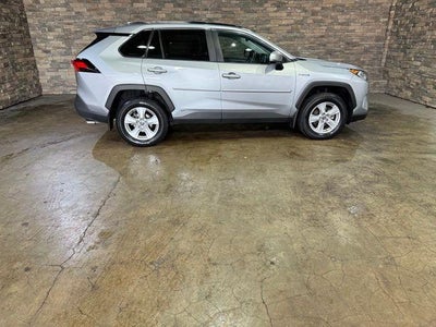 2020 Toyota RAV4 Hybrid XLE