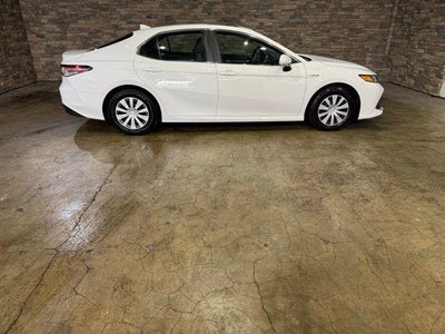 2018 Toyota Camry Hybrid LE