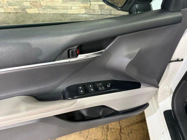 2018 Toyota Camry Hybrid LE