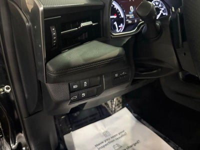 2022 Toyota Avalon Hybrid XSE Nightshade