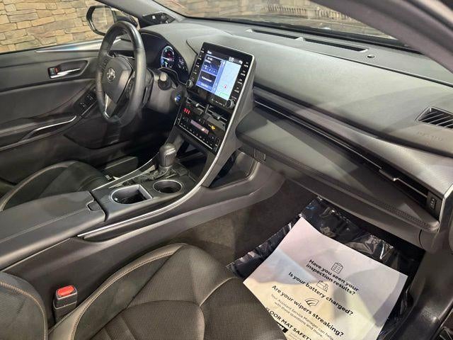 2022 Toyota Avalon Hybrid XSE Nightshade