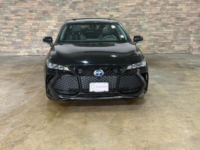 2022 Toyota Avalon Hybrid XSE Nightshade