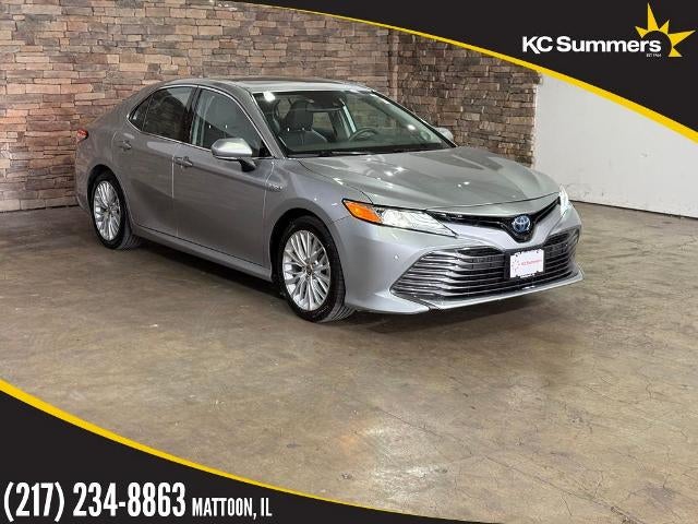 2020 Toyota Camry Hybrid XLE