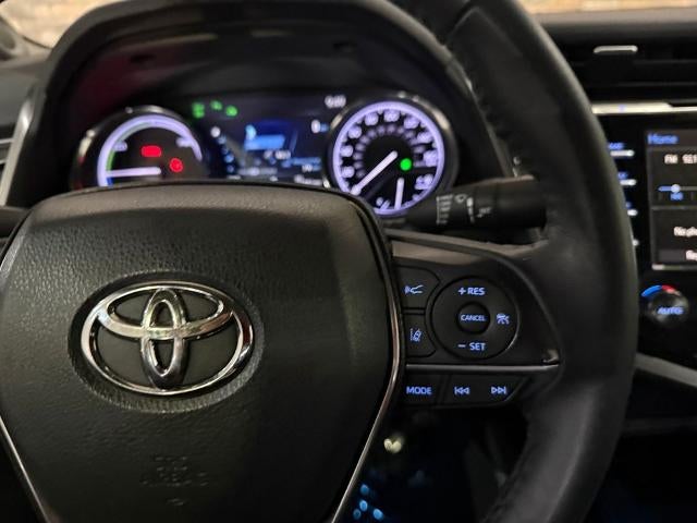 2020 Toyota Camry Hybrid XLE