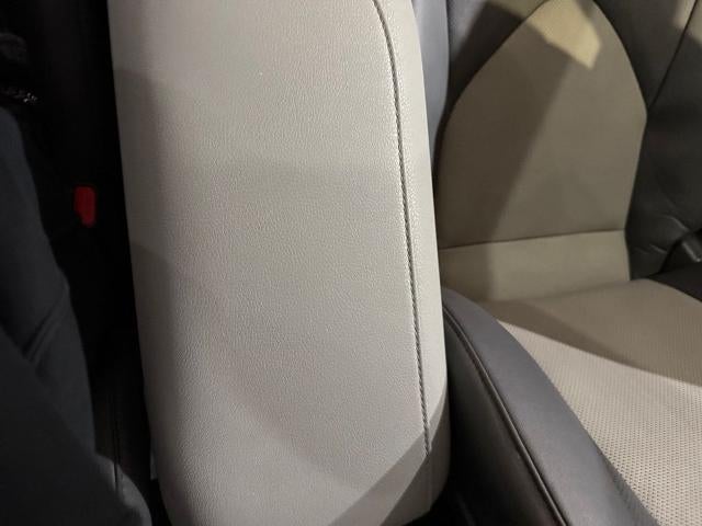 2020 Toyota Camry Hybrid XLE