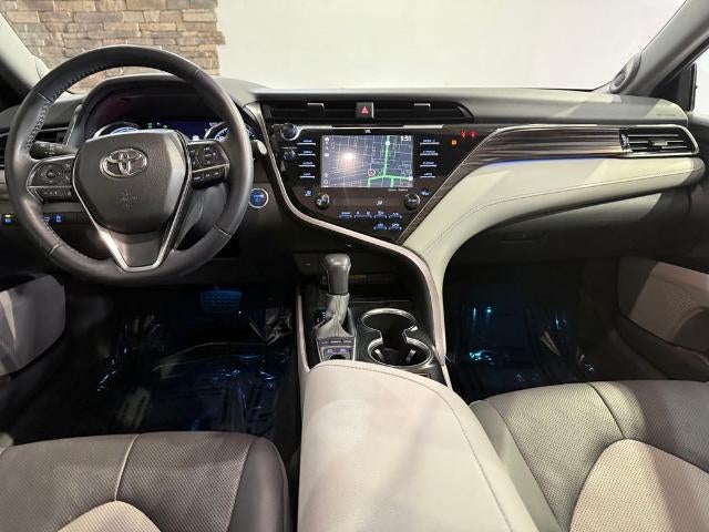 2020 Toyota Camry Hybrid XLE