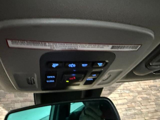 2020 Toyota Camry Hybrid XLE