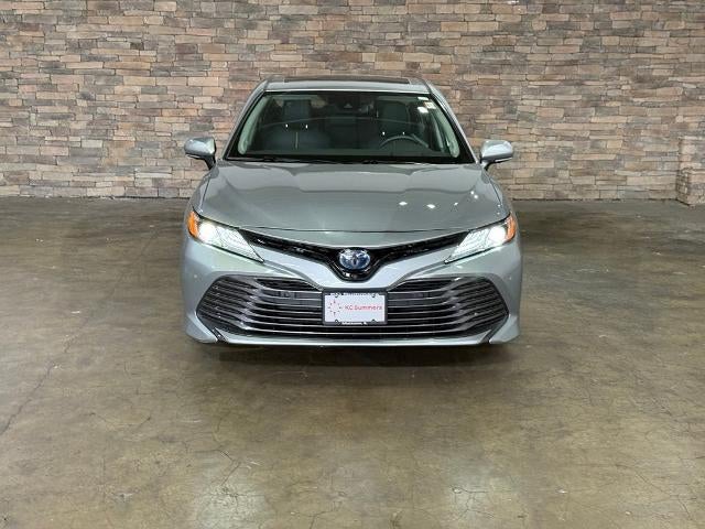 2020 Toyota Camry Hybrid XLE