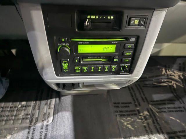 1998 Toyota Sienna LE