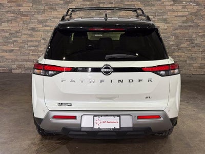 2022 Nissan Pathfinder SL