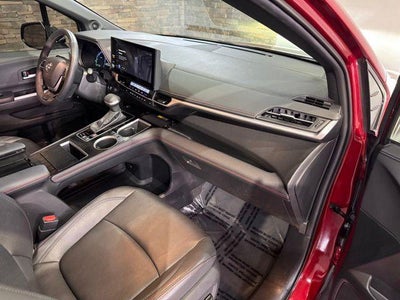 2025 Toyota Sienna XSE
