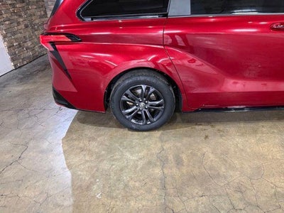 2025 Toyota Sienna XSE