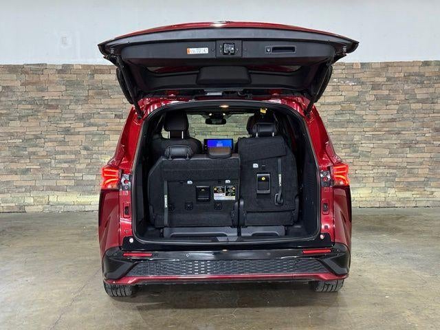 2025 Toyota Sienna XSE