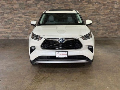 2021 Toyota Highlander Hybrid Platinum