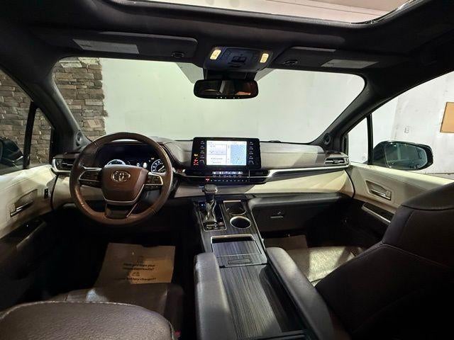 2021 Toyota Sienna Limited