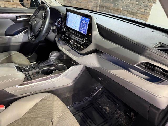 2021 Toyota Highlander Platinum