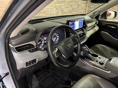 2021 Toyota Highlander Platinum