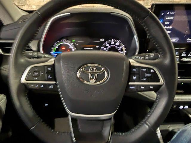 2025 Toyota Highlander Hybrid XLE