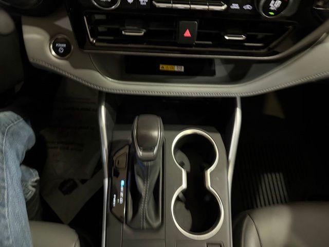 2025 Toyota Highlander Hybrid XLE