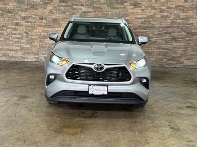 2025 Toyota Highlander Hybrid XLE