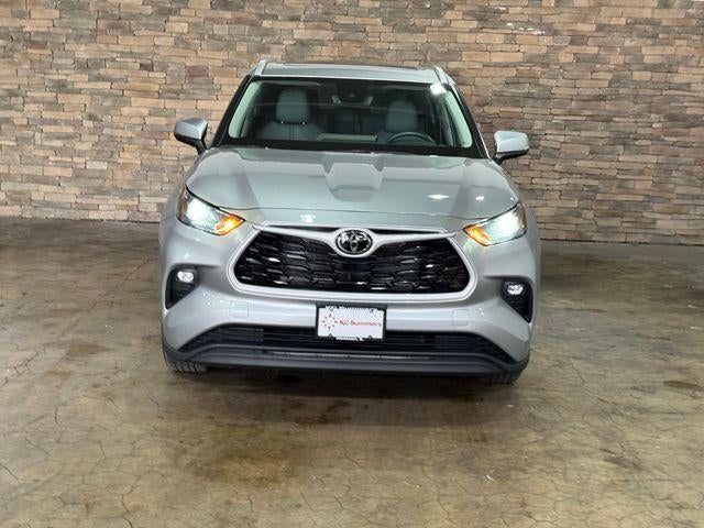 2025 Toyota Highlander Hybrid XLE