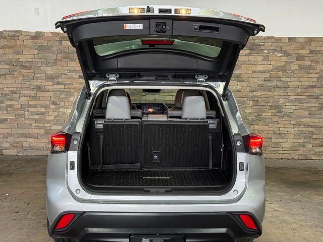 2025 Toyota Highlander Hybrid XLE