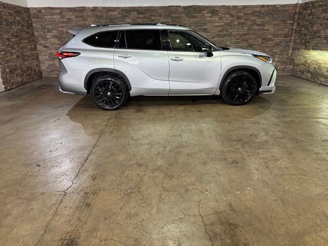2025 Toyota Highlander LE