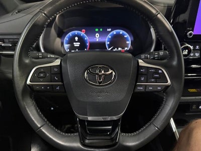 2025 Toyota Highlander LE
