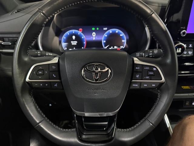 2025 Toyota Highlander LE