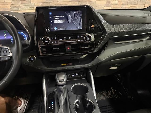 2025 Toyota Highlander LE