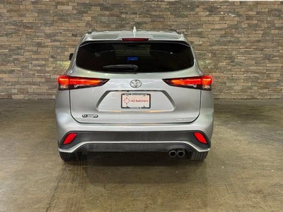 2025 Toyota Highlander LE