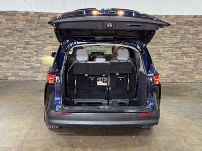 2021 Toyota Sienna LE