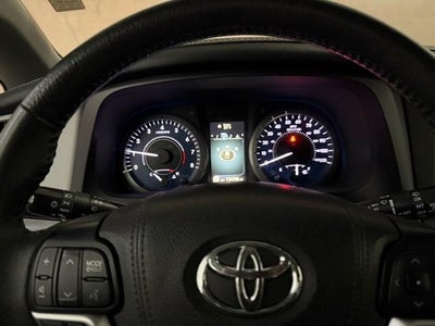 2017 Toyota Sienna XLE Auto Access Seat