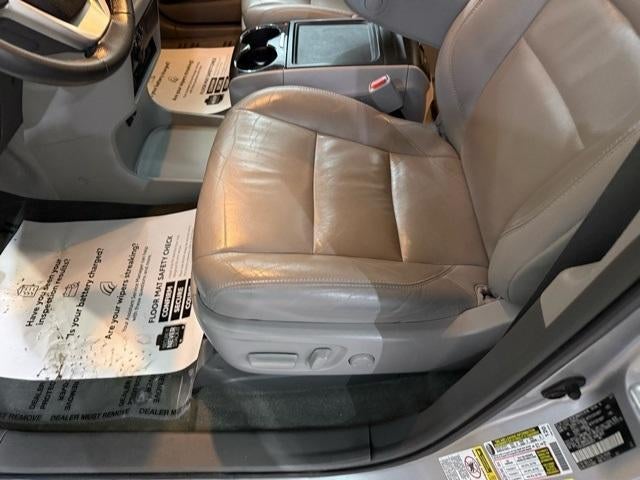 2017 Toyota Sienna XLE Auto Access Seat